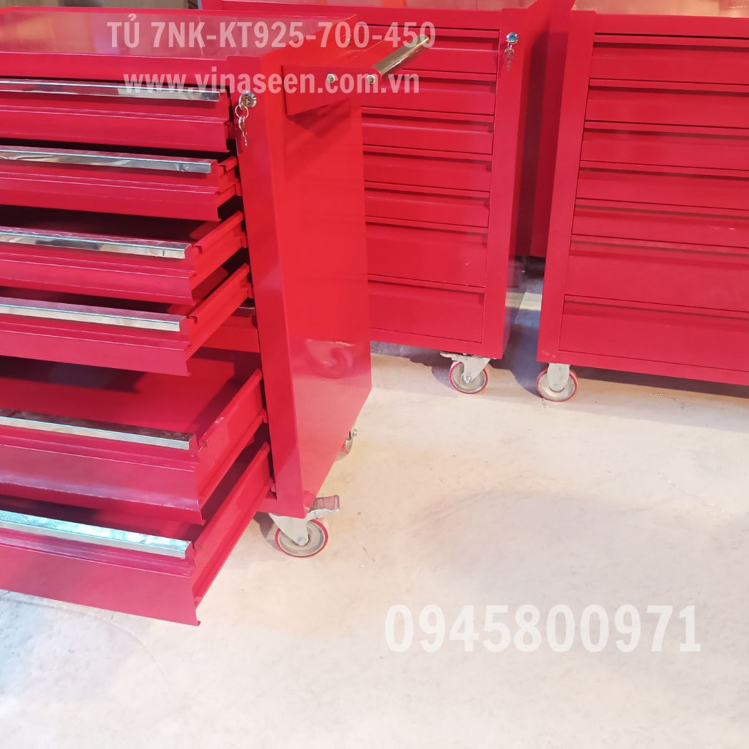 Tủ đựng dụng cụ đồ nghề 7 ngăn kéo, có bánh xe di chuyển.