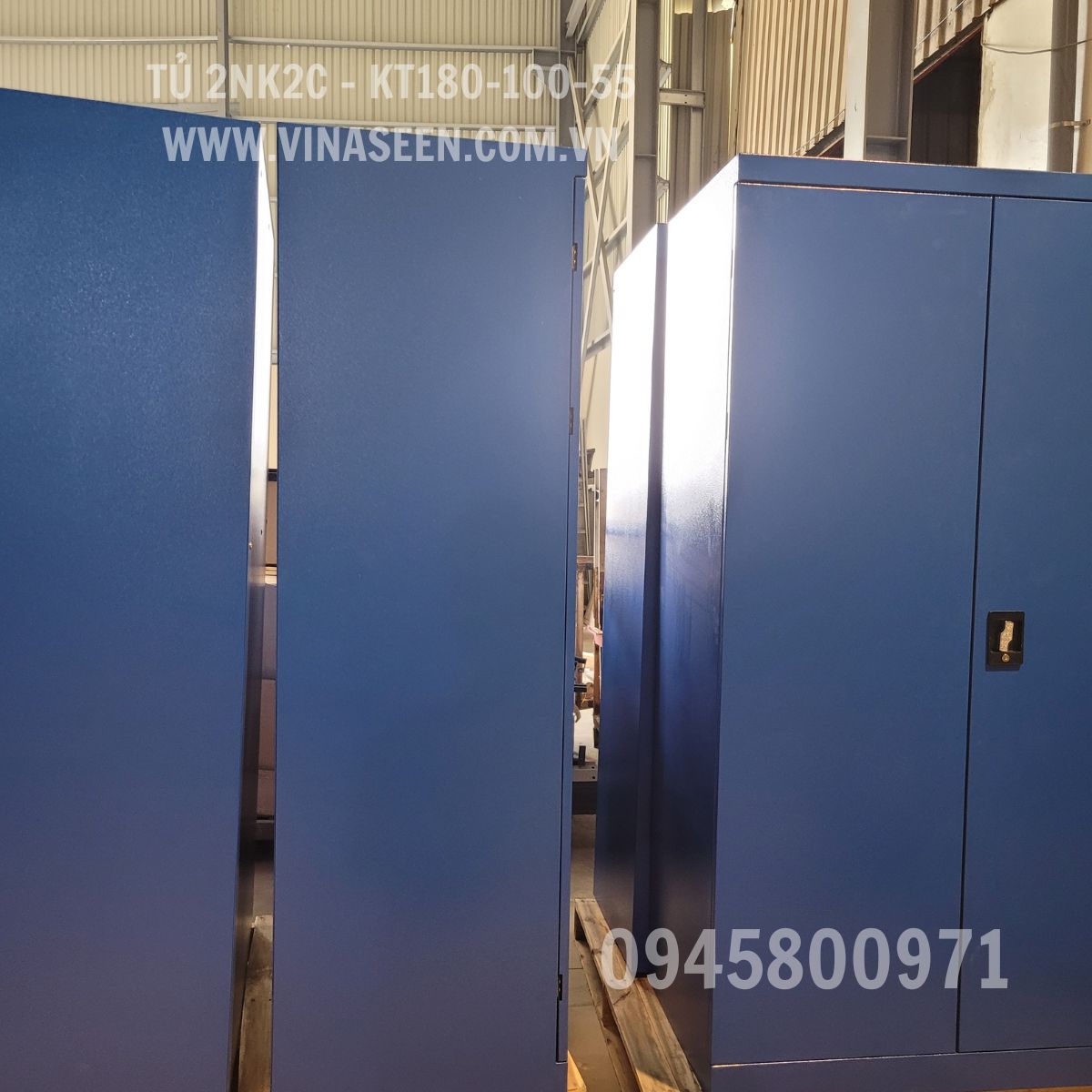Tủ đựng dụng cụ đồ nghề 2 ngăn kéo 2 cánh, đặt cố định.