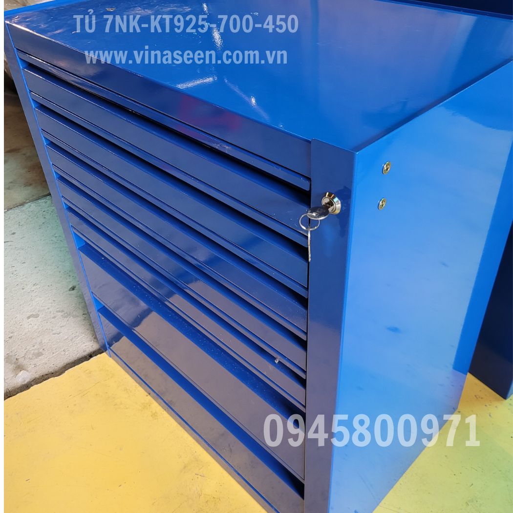 Tủ đựng dụng cụ đồ nghề 7 ngăn kéo, có bánh xe di chuyển.