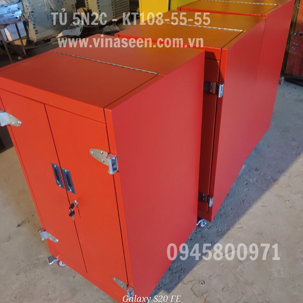 Tủ đựng dụng cụ đồ nghề 5 ngăn 2 cánh, có bánh xe di chuyển.