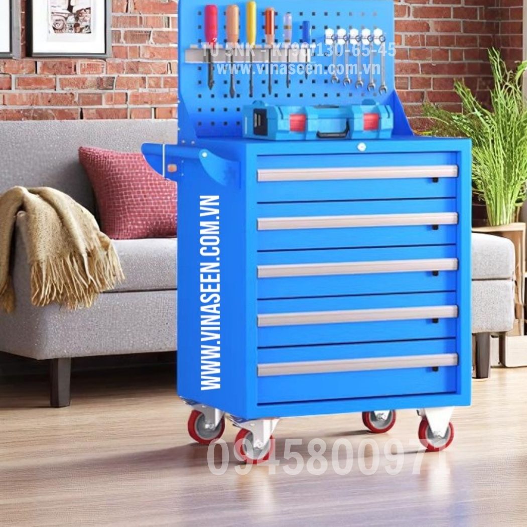 Tủ đựng dụng cụ đồ nghề 5 ngăn kéo, có vách treo dụng cụ và bánh xe di chuyển.