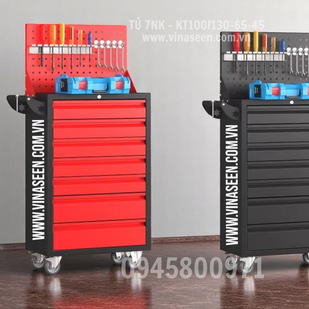 Tủ đựng dụng cụ đồ nghề 7 ngăn kéo, có vách treo dụng cụ và bánh xe di chuyển.