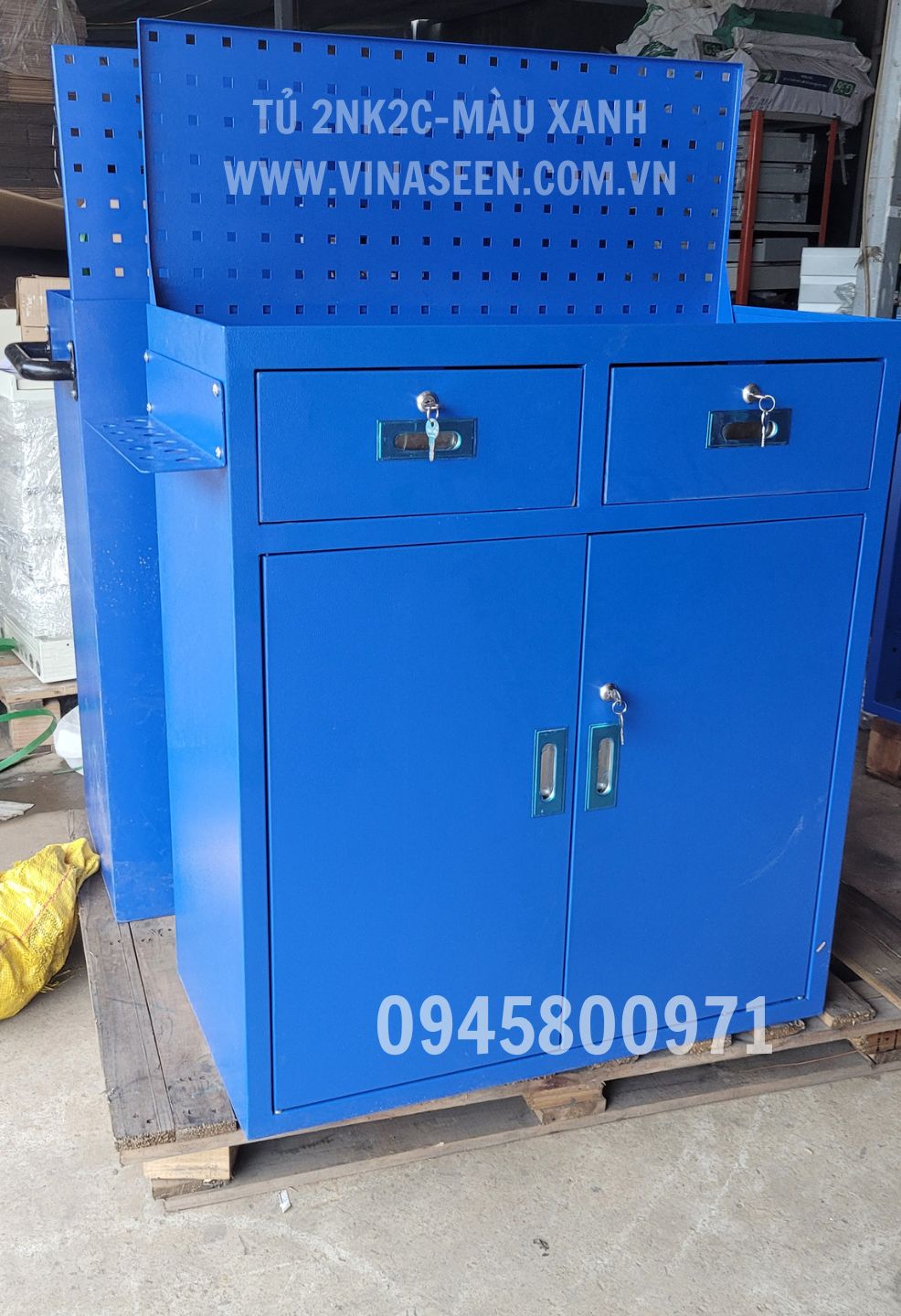 Tủ đựng dụng cụ đồ nghề 2 ngăn kéo 2 cánh, có vách treo dụng cụ.