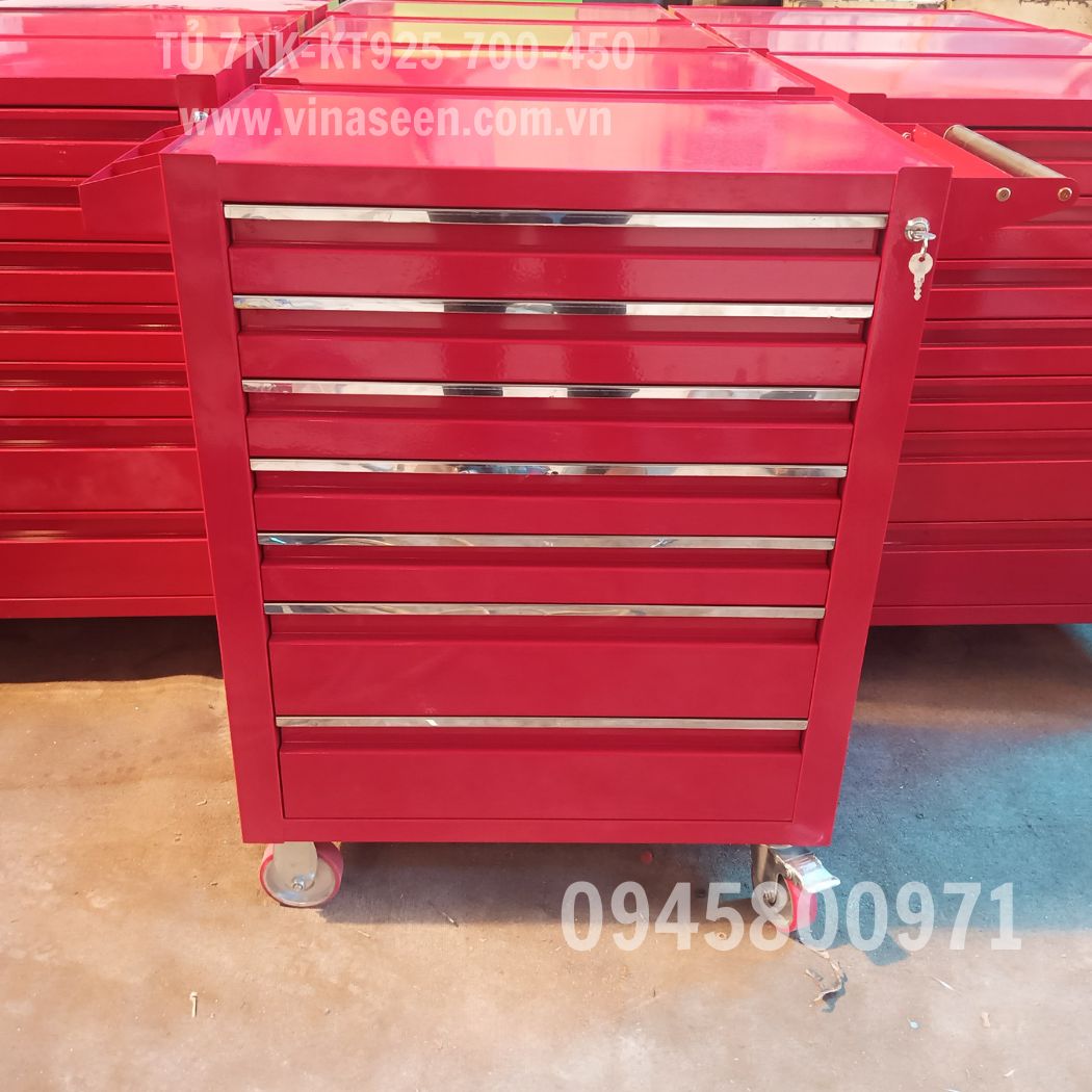 Tủ đựng dụng cụ đồ nghề 7 ngăn kéo, có bánh xe di chuyển.