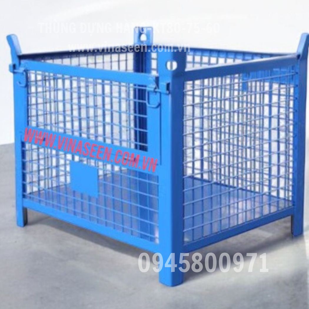 Thùng đựng hàng, vật tư, vật liệu trong nhà xưởng.