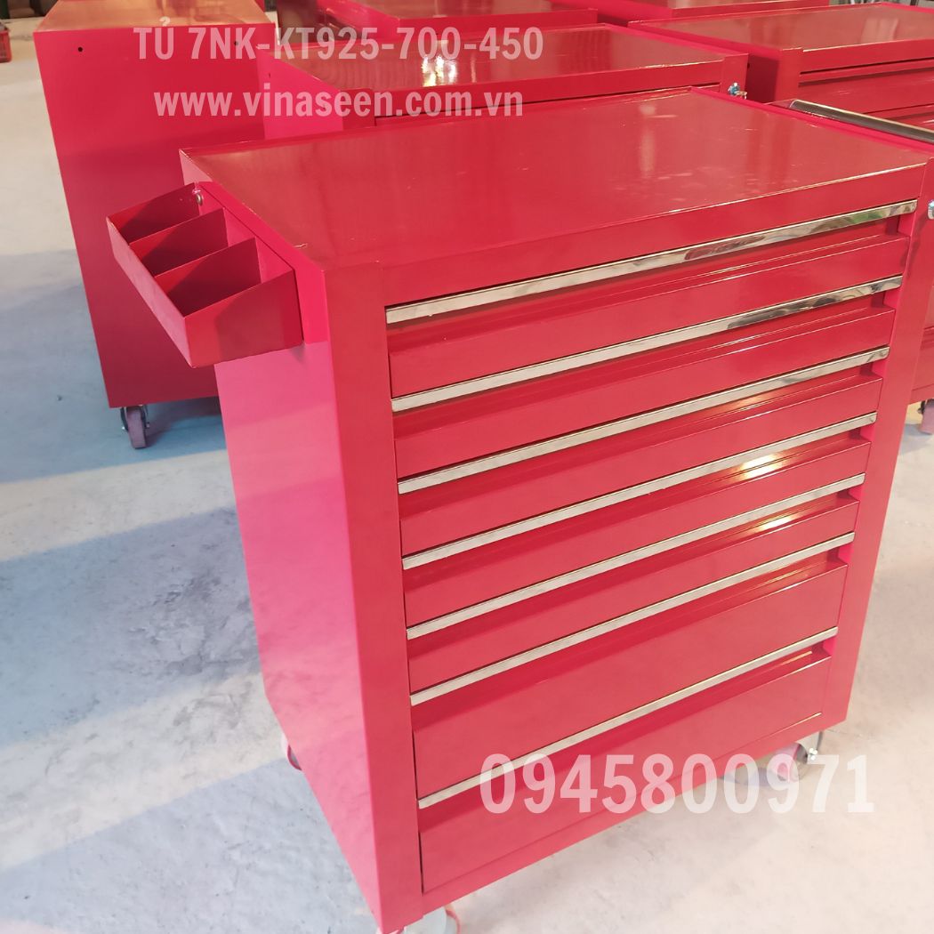 Tủ đựng dụng cụ đồ nghề 7 ngăn kéo, có bánh xe di chuyển.