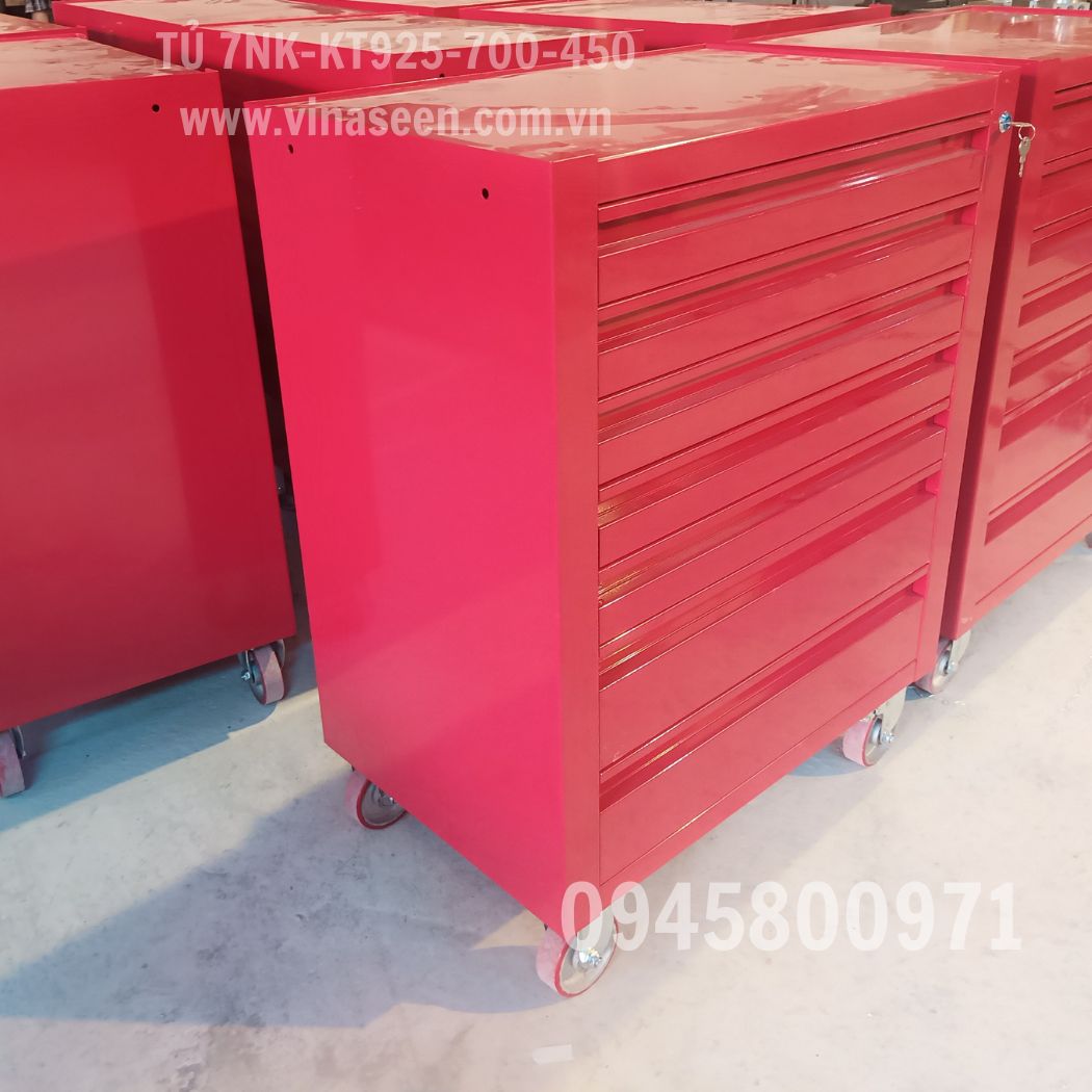 Tủ đựng dụng cụ đồ nghề 7 ngăn kéo, có bánh xe di chuyển.