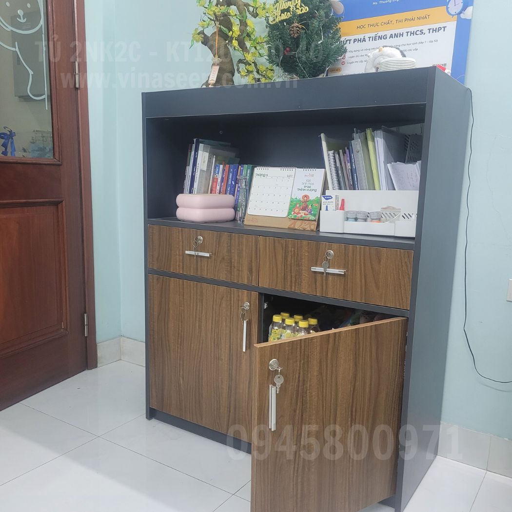Tủ 2 ngăn kéo 2 cánh, màu xám, đặt cố định.