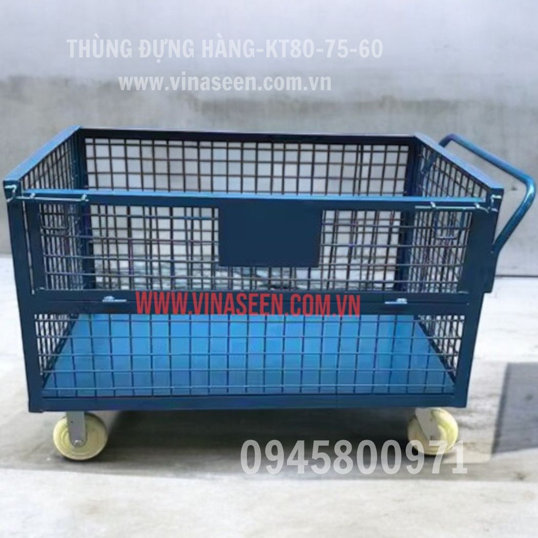 Thùng đựng hàng, vật tư, vật liệu trong nhà xưởng.
