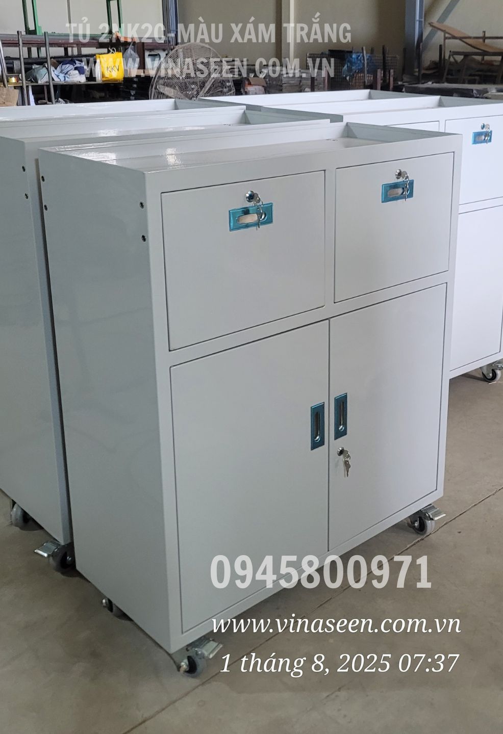 Tủ đựng dụng cụ đồ nghề 2 ngăn kéo 2 cánh, màu xám trắng.