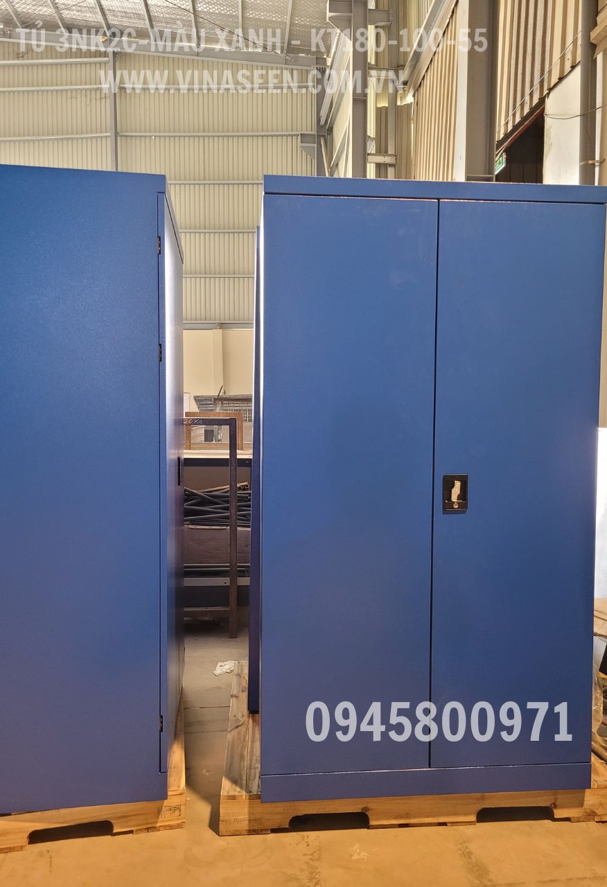Tủ đựng dụng cụ đồ nghề 3 ngăn kéo 2 cánh, màu xanh, đặt cố định.