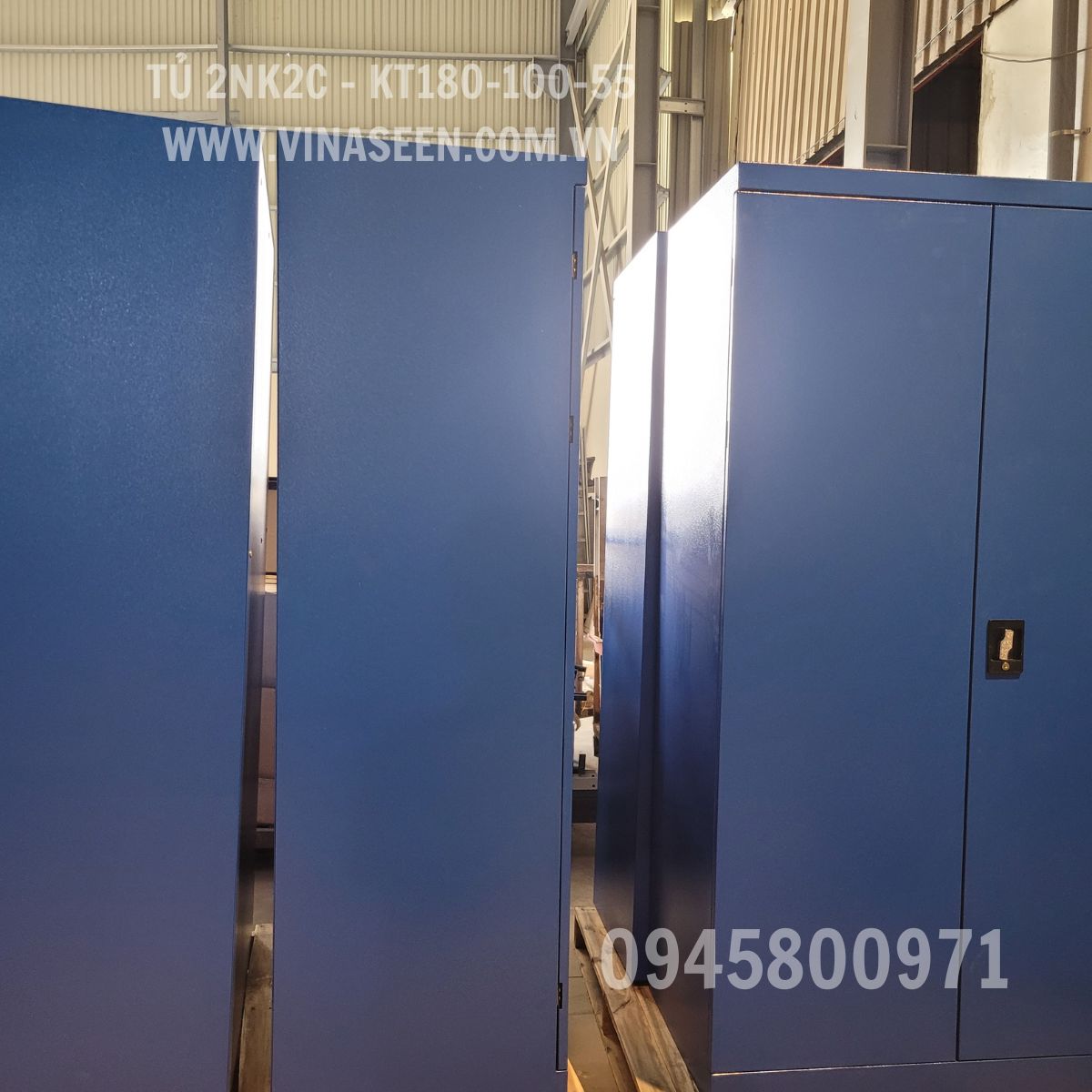Tủ đựng dụng cụ đồ nghề 2 ngăn kéo 2 cánh, đặt cố định.