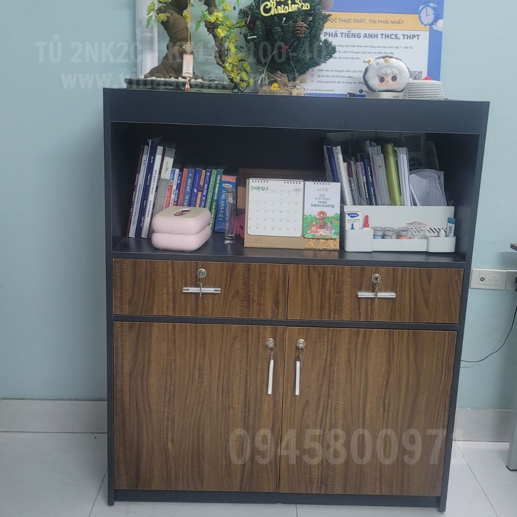 Tủ 2 ngăn kéo 2 cánh, màu xám, đặt cố định.